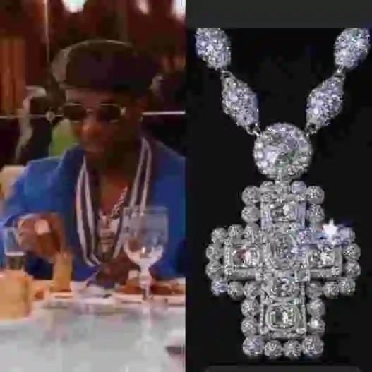 Wizkid’s Acquires $1M Diamond Neck Chain, Fake?