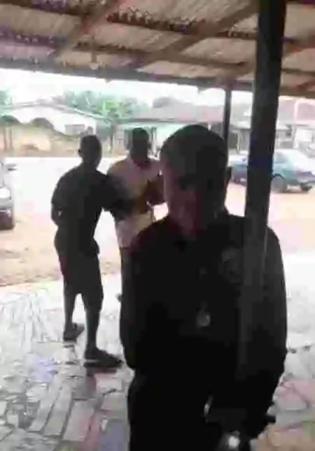 Suspected Thief Arrested by Edo Vigilantes And Forced to Sing