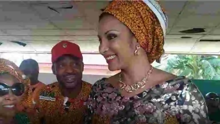 Drama as Governor Obiano’s wife allegedly slaps Bianca Ojukwu at Soludo’s inauguration as Governor