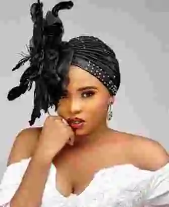 ''If a man looks at the mirror more times than you, he is way into himself - BBNaija's Cindy Okafor says as she reveals relationship turnoff