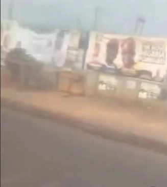 Road Users Abandon Their Cars Following An Ongoing Riot In Ojota, Lagos (Video)